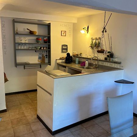 Tour De Babel Apartman Sisteron Kültér fotó